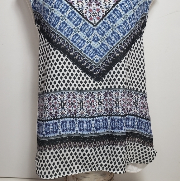 Ricki's Patterned Long Blouse - Picture 3 of 4